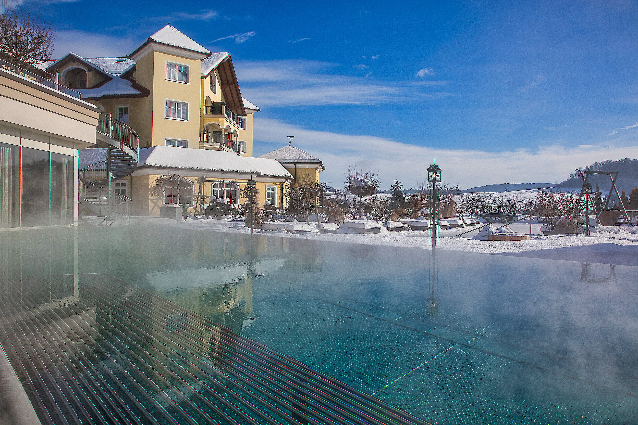 Infinitypool im Jagdhof Wellnesshotel Bayerischer Wald